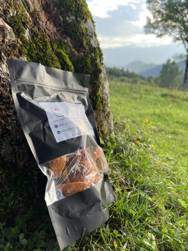 Червоний мухомор з Карпат цілі сухі шляпки